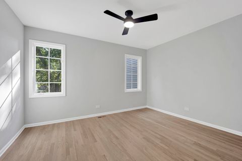 Tiny photo for 5701 Foxgate Lane, Hinsdale, IL 60521 (MLS # 12479441)