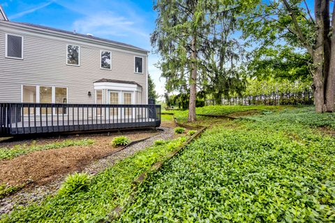 Tiny photo for 5701 Foxgate Lane, Hinsdale, IL 60521 (MLS # 12479441)