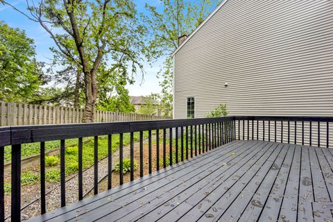 Tiny photo for 5701 Foxgate Lane, Hinsdale, IL 60521 (MLS # 12479441)
