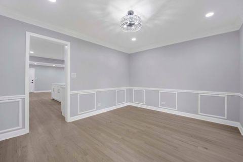 Tiny photo for 5701 Foxgate Lane, Hinsdale, IL 60521 (MLS # 12479441)
