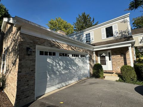 Photo of 5701 Foxgate Lane, Hinsdale, IL 60521 (MLS # 12479441) Photo of 5701 Foxgate Lane, Hinsdale, IL 60521 (MLS # 12479441)