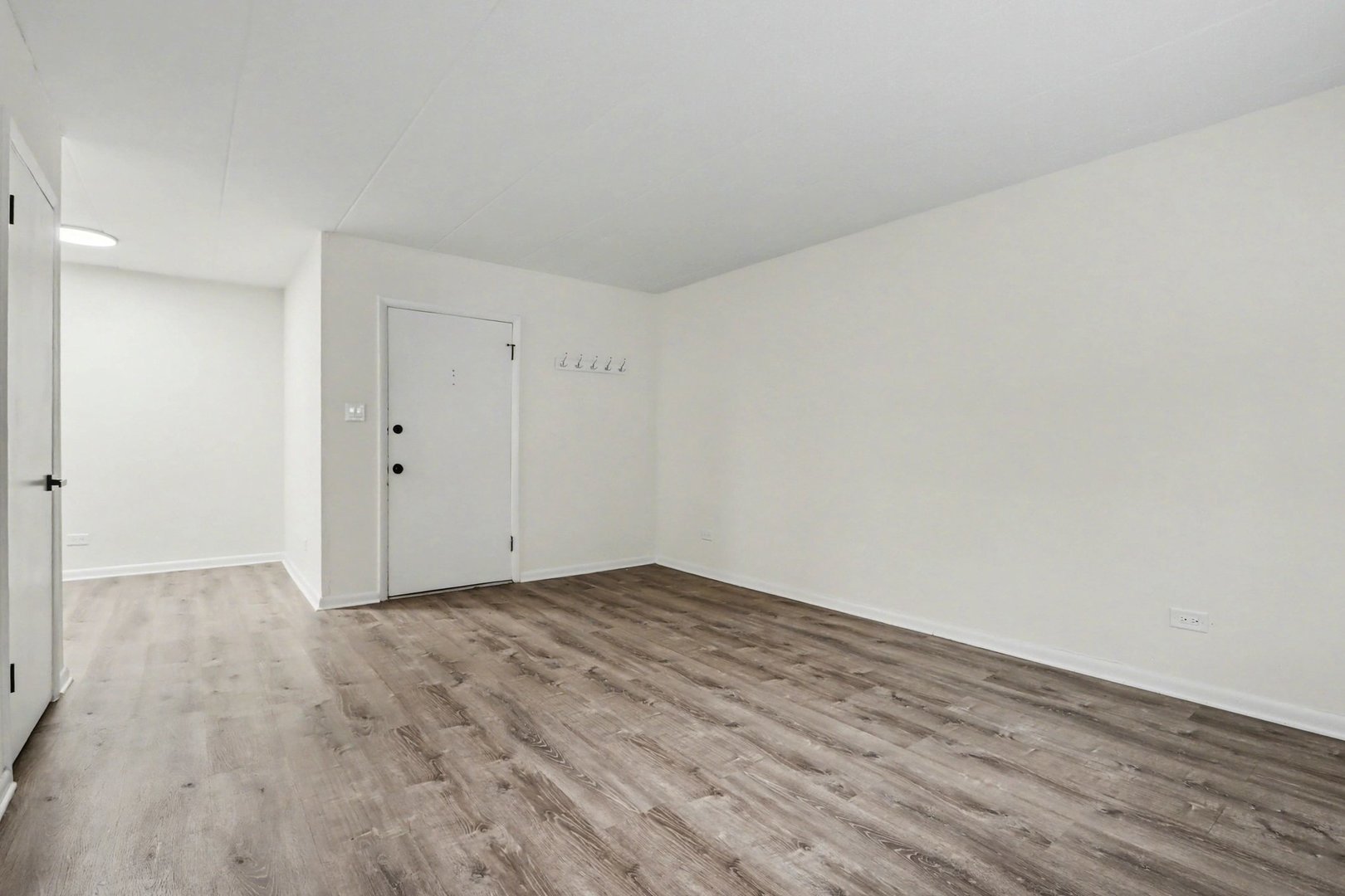 135 S Kenilworth Avenue 6