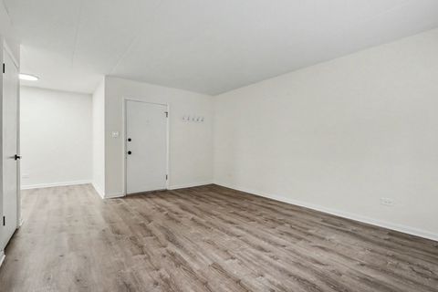 Tiny photo for 135 S Kenilworth Avenue #6, Oak Park, IL 60302 (MLS # 12629019)