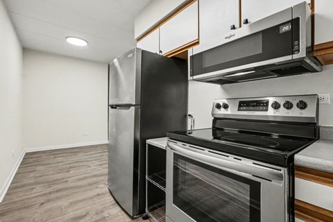 Tiny photo for 135 S Kenilworth Avenue #6, Oak Park, IL 60302 (MLS # 12629019)