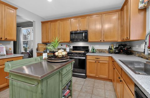 Tiny photo for 2721 Lansdale Avenue, Aurora, IL 60503 (MLS # 12580277)