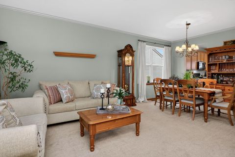 Tiny photo for 2721 Lansdale Avenue, Aurora, IL 60503 (MLS # 12580277)