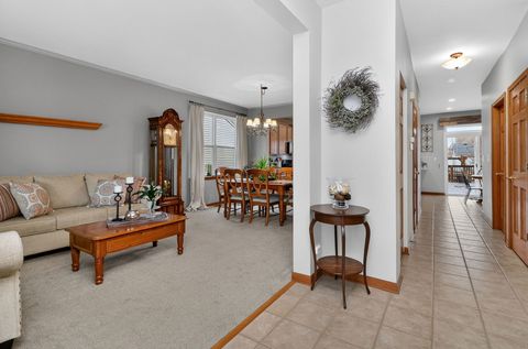 Tiny photo for 2721 Lansdale Avenue, Aurora, IL 60503 (MLS # 12580277)