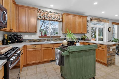 Tiny photo for 2721 Lansdale Avenue, Aurora, IL 60503 (MLS # 12580277)