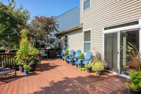 Tiny photo for 2721 Lansdale Avenue, Aurora, IL 60503 (MLS # 12580277)