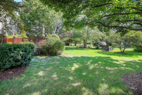 Tiny photo for 2721 Lansdale Avenue, Aurora, IL 60503 (MLS # 12580277)