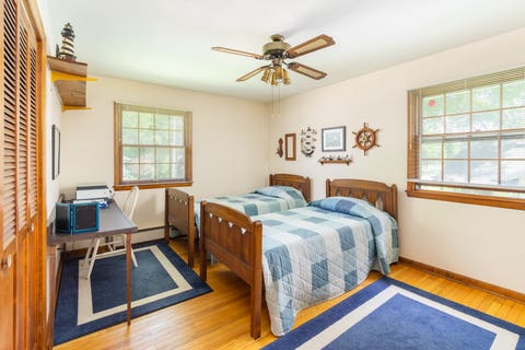 Tiny photo for 1505 Lakewood Drive, Mendota, IL 61342 (MLS # 12651078)
