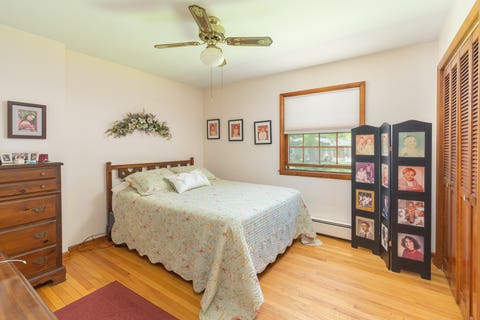 Tiny photo for 1505 Lakewood Drive, Mendota, IL 61342 (MLS # 12651078)