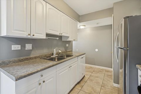 Tiny photo for Streamwood, IL 60107 (MLS # 12295490)