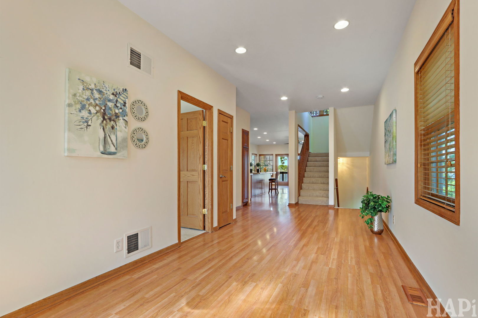 9 Lakeside Lane