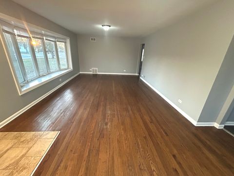 Tiny photo for 656 E 159th Place, South Holland, IL 60473 (MLS # 12562642)