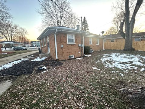 Tiny photo for 656 E 159th Place, South Holland, IL 60473 (MLS # 12562642)