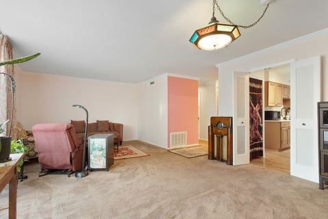 Tiny photo for 5901 N Sheridan Road #2J, Chicago, IL 60660 (MLS # 12716669)