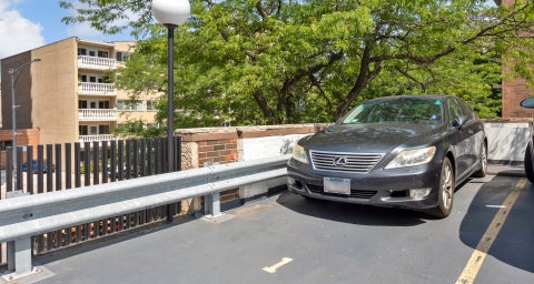 Tiny photo for 5901 N Sheridan Road #2J, Chicago, IL 60660 (MLS # 12716669)