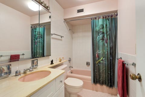 Tiny photo for 5901 N Sheridan Road #2J, Chicago, IL 60660 (MLS # 12716669)