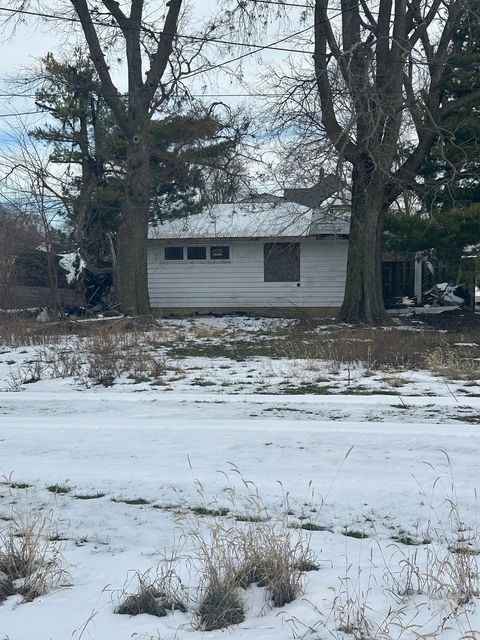 Tiny photo for 515 S Market Street, Hoopeston, IL 60942 (MLS # 12627074)
