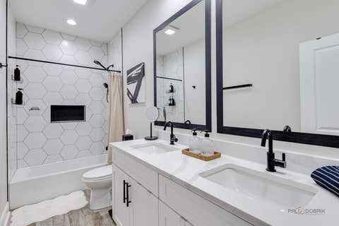 Tiny photo for 82 Prairie Court, Wheeling, IL 60090 (MLS # 12716038)