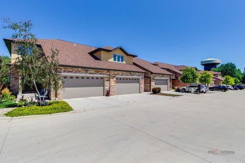 Tiny photo for 82 Prairie Court, Wheeling, IL 60090 (MLS # 12716038)