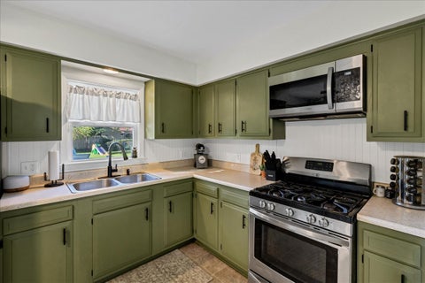 Tiny photo for 103 Liberty Boulevard, Machesney Park, IL 61115 (MLS # 12782448)
