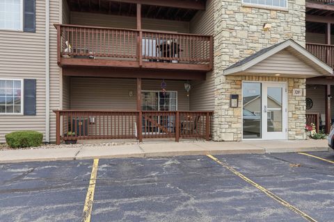 Tiny photo for 3209 S 16th Avenue #101, Eldridge, IA 52748 (MLS # 12710219)