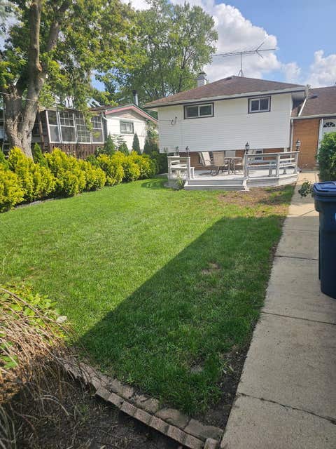 Tiny photo for 500 Florian Drive, Des Plaines, IL 60016 (MLS # 12714973)