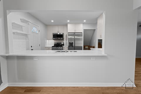 Tiny photo for 500 Florian Drive, Des Plaines, IL 60016 (MLS # 12714973)