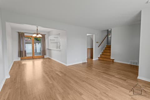 Tiny photo for 500 Florian Drive, Des Plaines, IL 60016 (MLS # 12714973)