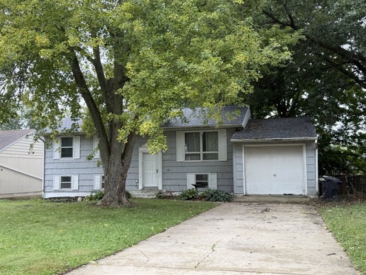 1405 ESSEX CT, NORMAL, IL 61761 - Image fb2ccae2c77abdff2bf7662315acb458/1807852472
