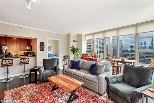 200 N Jefferson Street 1509