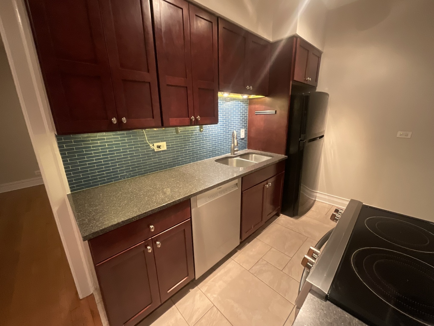 6257 N Sheridan Road 39