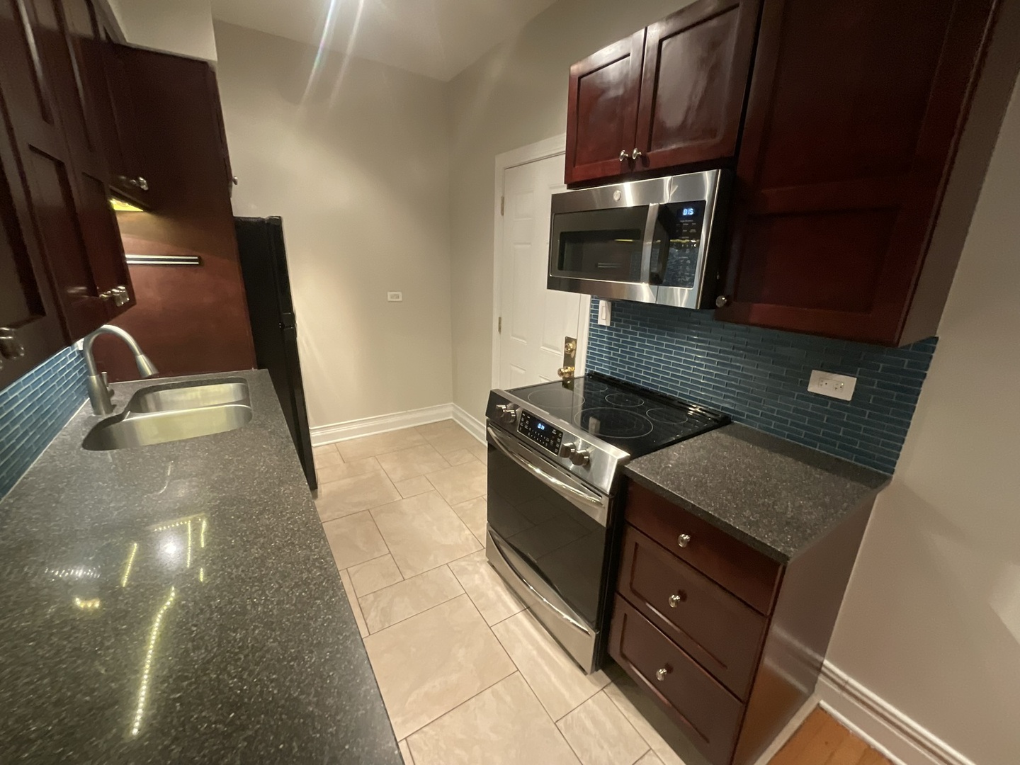 6257 N Sheridan Road 39