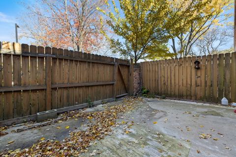 Tiny photo for 1620 WAXWING Court, Schaumburg, IL 60173 (MLS # 12510326)