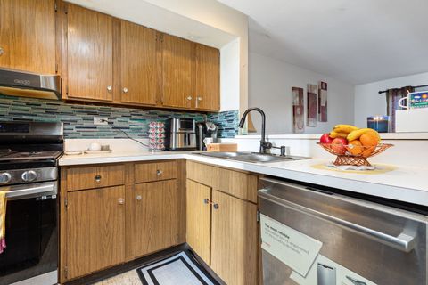 Tiny photo for 1620 WAXWING Court, Schaumburg, IL 60173 (MLS # 12510326)