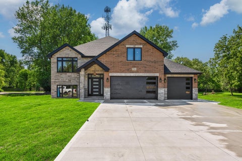 Photo of 6556 W 85th Street, Burbank, IL 60459 (MLS # 12771854)