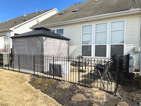 Tiny photo for 960 Bluebell Circle, Joliet, IL 60431 (MLS # 12579203)