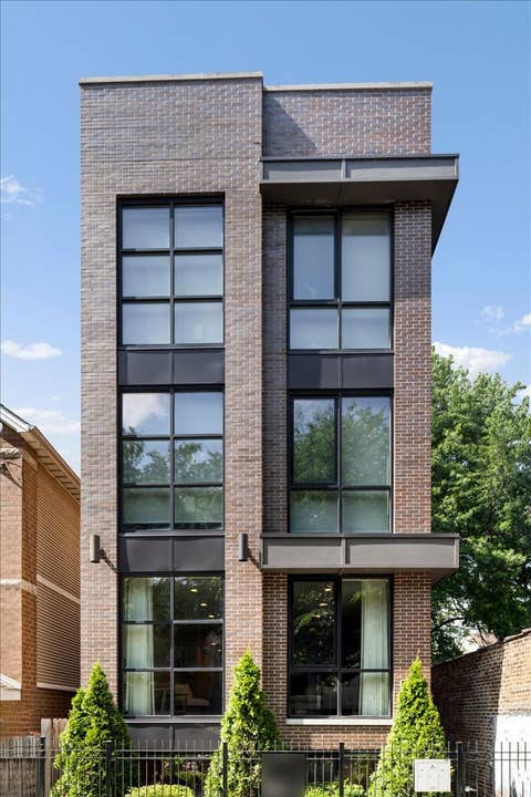 Photo of 1410 W Huron Street #1, Chicago, IL 60642 (MLS # 12694129)