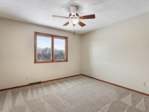 Tiny photo for 9108 Kipling Way, Machesney Park, IL 61115 (MLS # 12530201)