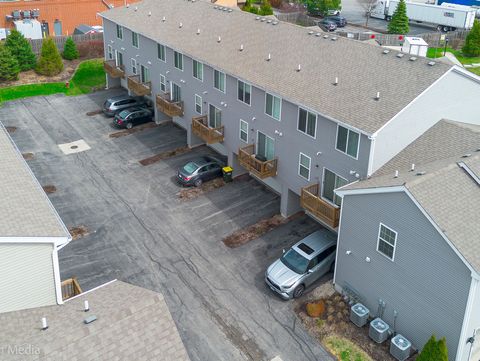 Tiny photo for 2346 Upland Road #2274, Pingree Grove, IL 60140 (MLS # 12609178)