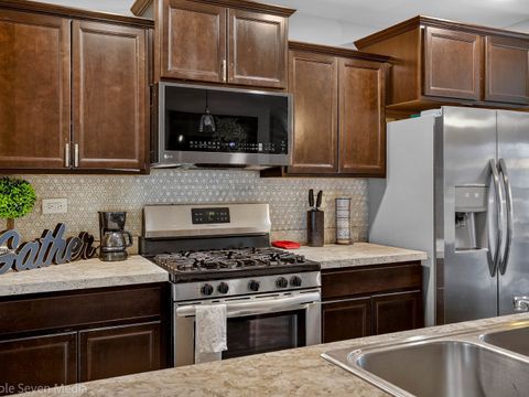 Tiny photo for 2346 Upland Road #2274, Pingree Grove, IL 60140 (MLS # 12609178)