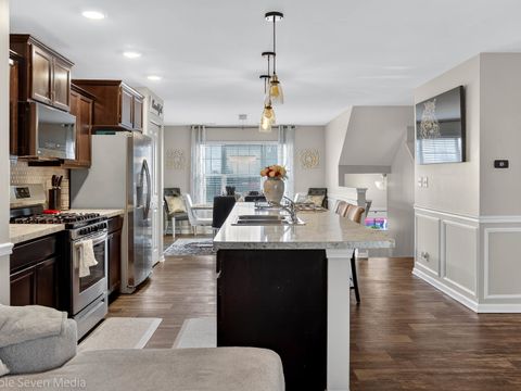 Tiny photo for 2346 Upland Road #2274, Pingree Grove, IL 60140 (MLS # 12609178)