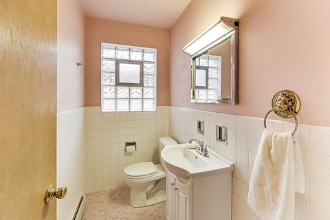 Tiny photo for 4900 N Ridgewood Avenue, Norridge, IL 60706 (MLS # 12494952)