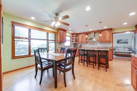 Tiny photo for 291 Hunter Court, Vernon Hills, IL 60061 (MLS # 12480696)