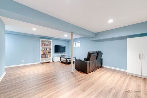 Tiny photo for 291 Hunter Court, Vernon Hills, IL 60061 (MLS # 12480696)