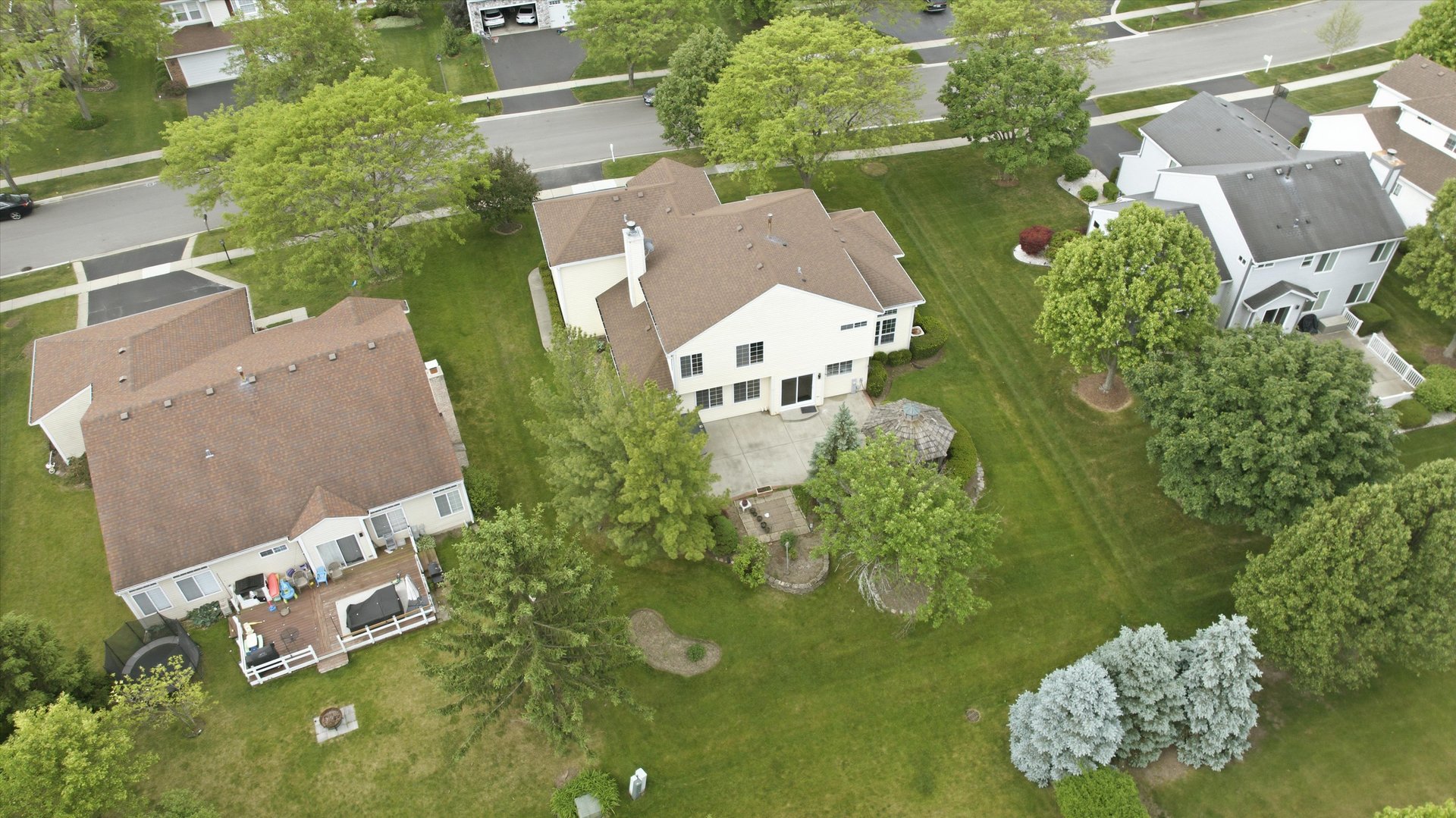 2210 Fieldcrest Drive