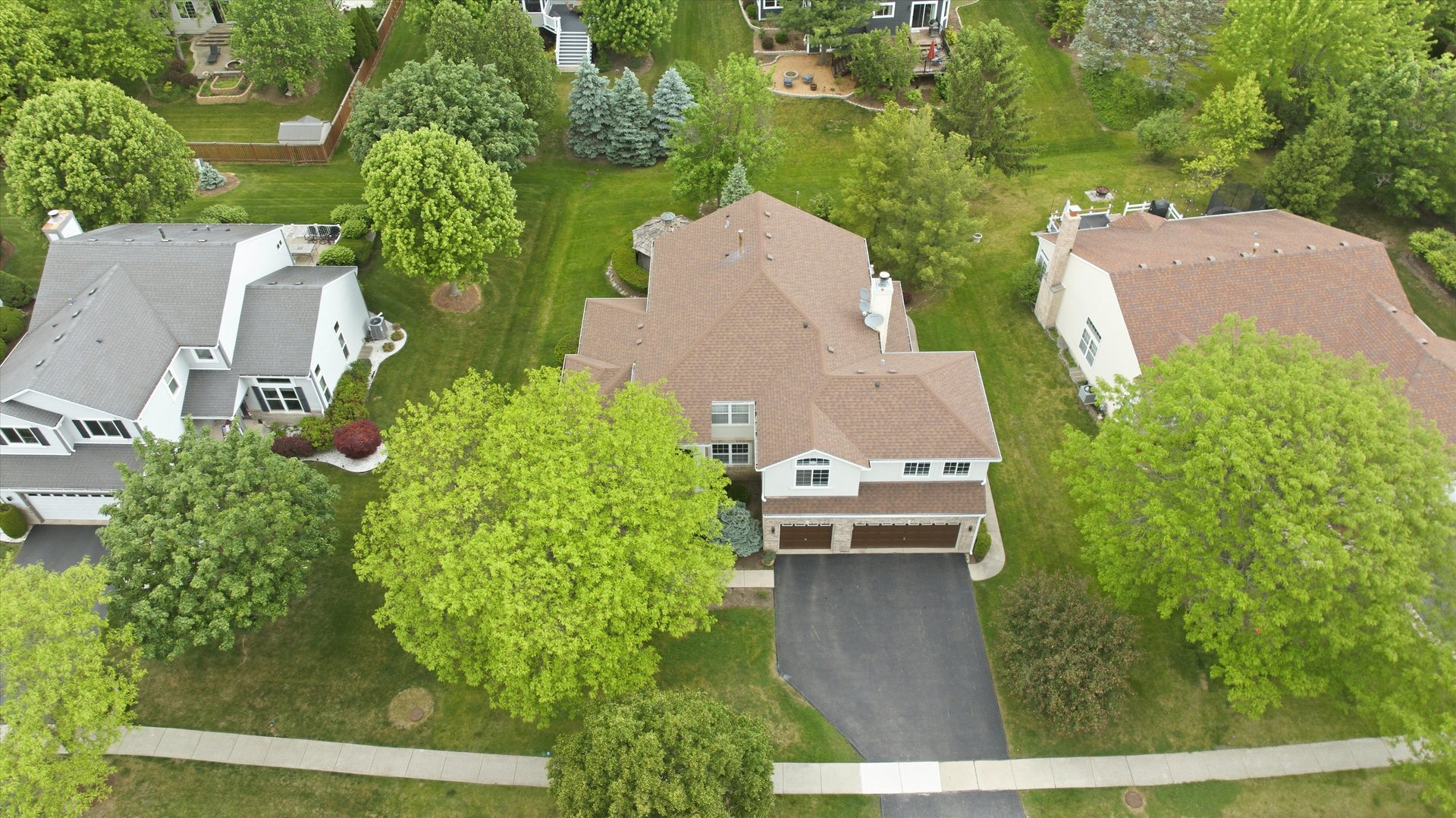 2210 Fieldcrest Drive