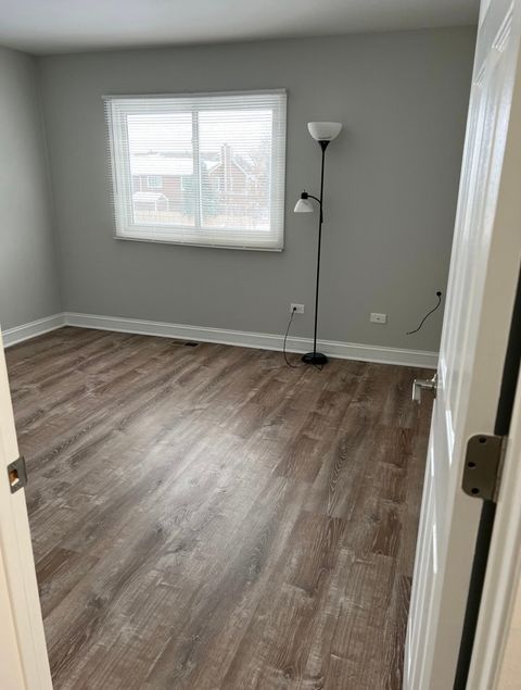 Tiny photo for 528 Surf Court, Wheeling, IL 60090 (MLS # 12528671)